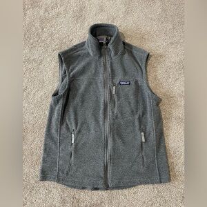 Patagonia Men’s Gray Classic Synchilla Fleece Vest Size Medium